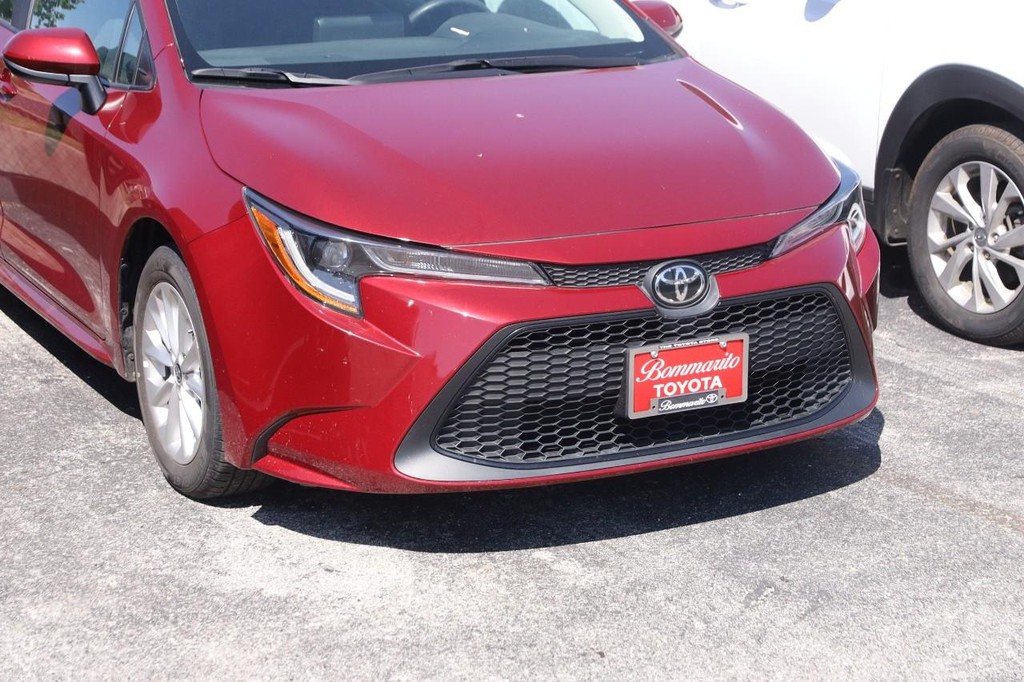 Toyota Corolla Vehicle Full-screen Gallery Image 2