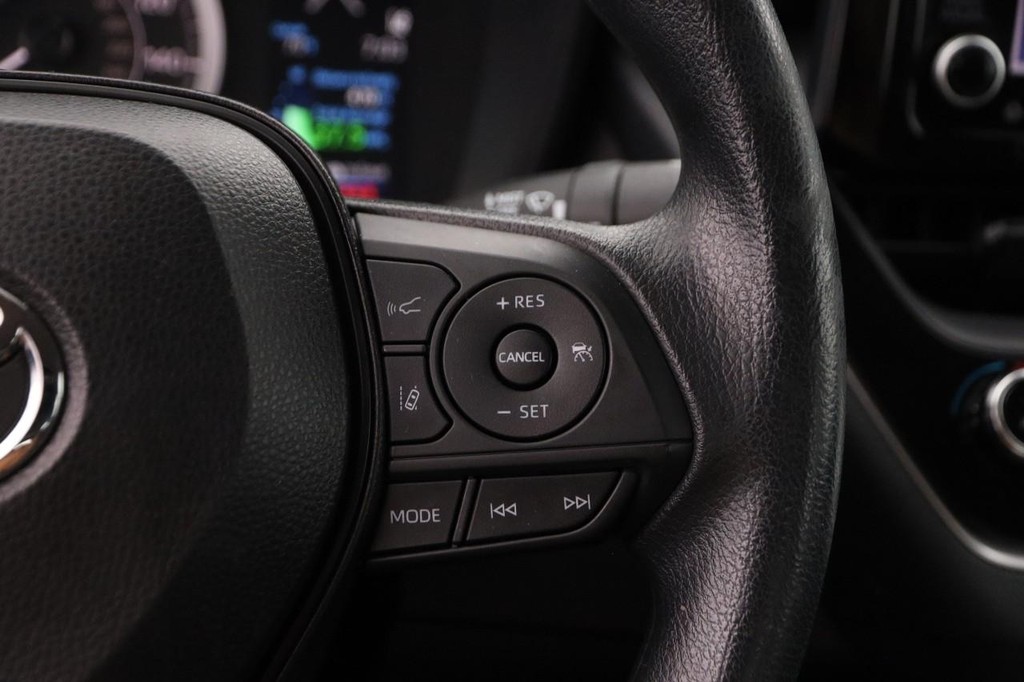 Toyota Corolla Vehicle Full-screen Gallery Image 12