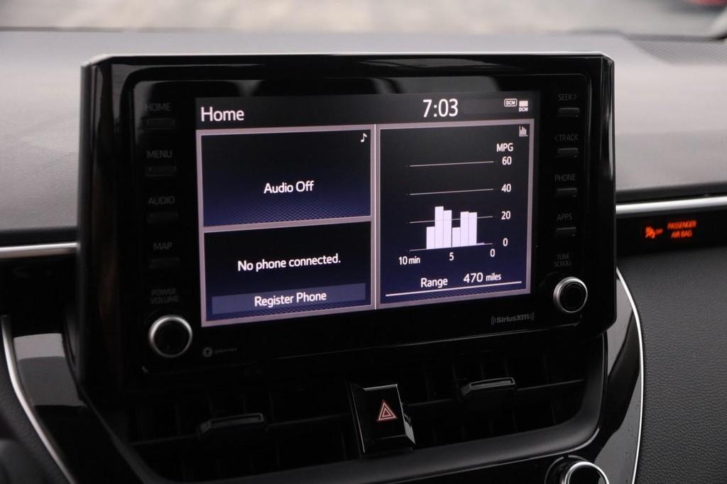 Toyota Corolla Vehicle Full-screen Gallery Image 15
