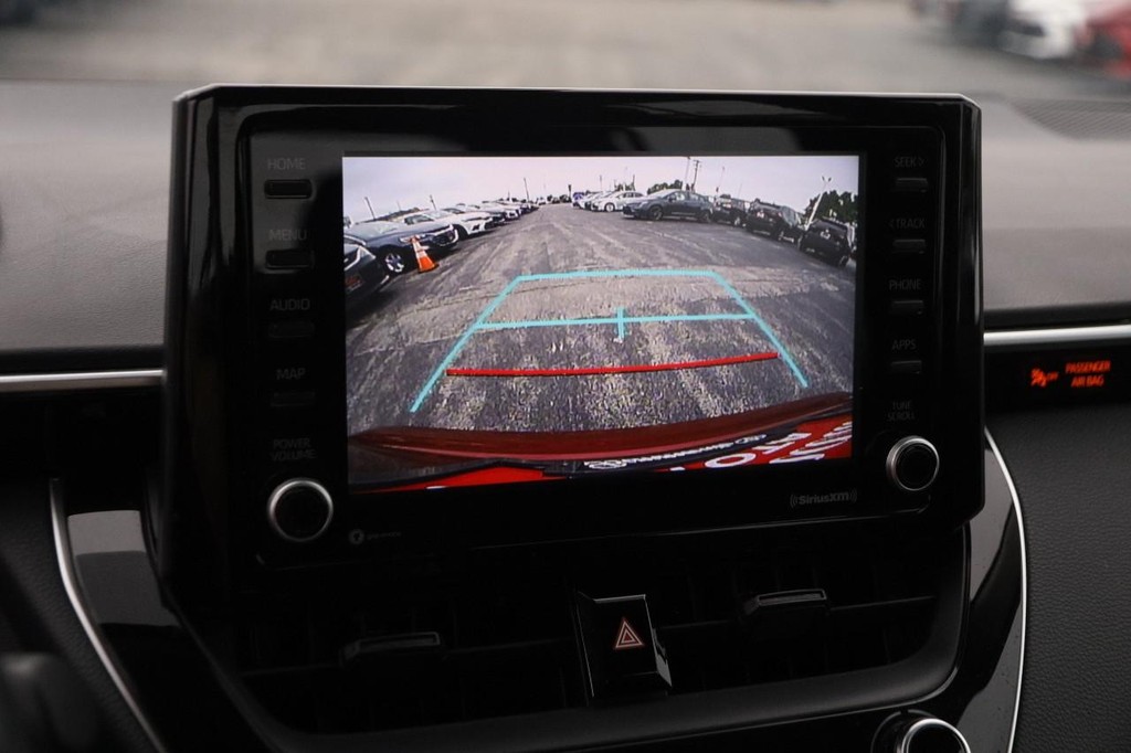 Toyota Corolla Vehicle Full-screen Gallery Image 16