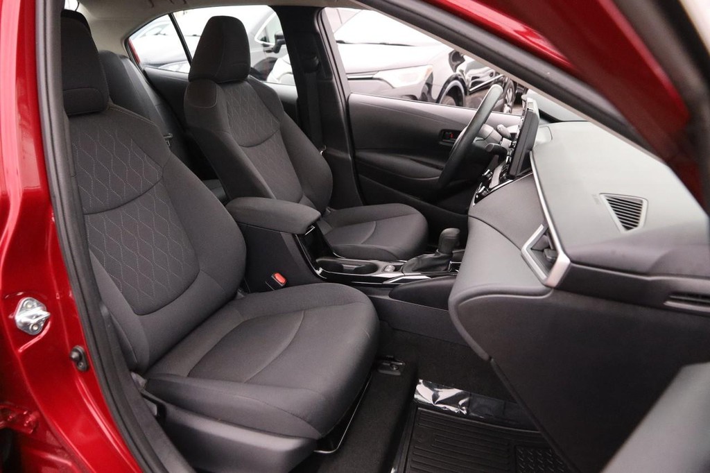 Toyota Corolla Vehicle Full-screen Gallery Image 25
