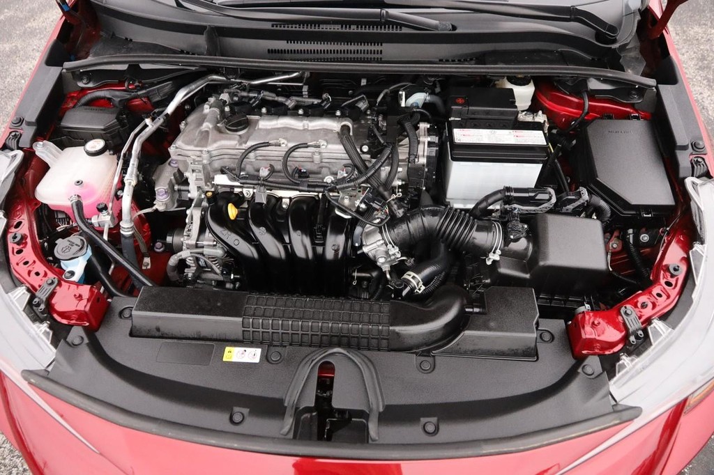 Toyota Corolla Vehicle Full-screen Gallery Image 26