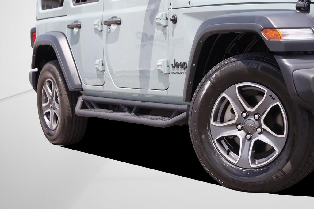 Jeep Wrangler Vehicle Full-screen Gallery Image 3