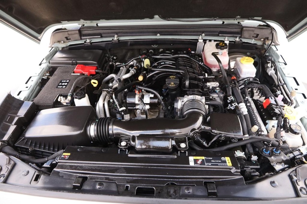 Jeep Wrangler Vehicle Full-screen Gallery Image 29