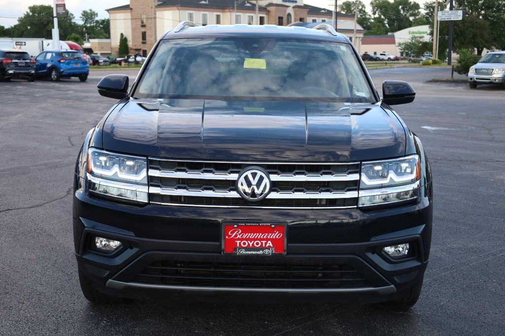 Volkswagen Atlas Vehicle Full-screen Gallery Image 4