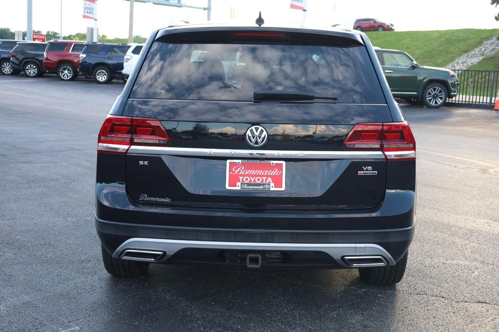 Volkswagen Atlas Vehicle Full-screen Gallery Image 6