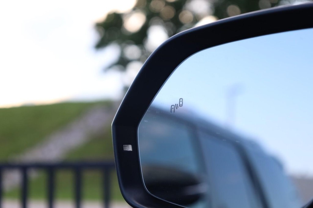 Volkswagen Atlas Vehicle Full-screen Gallery Image 21