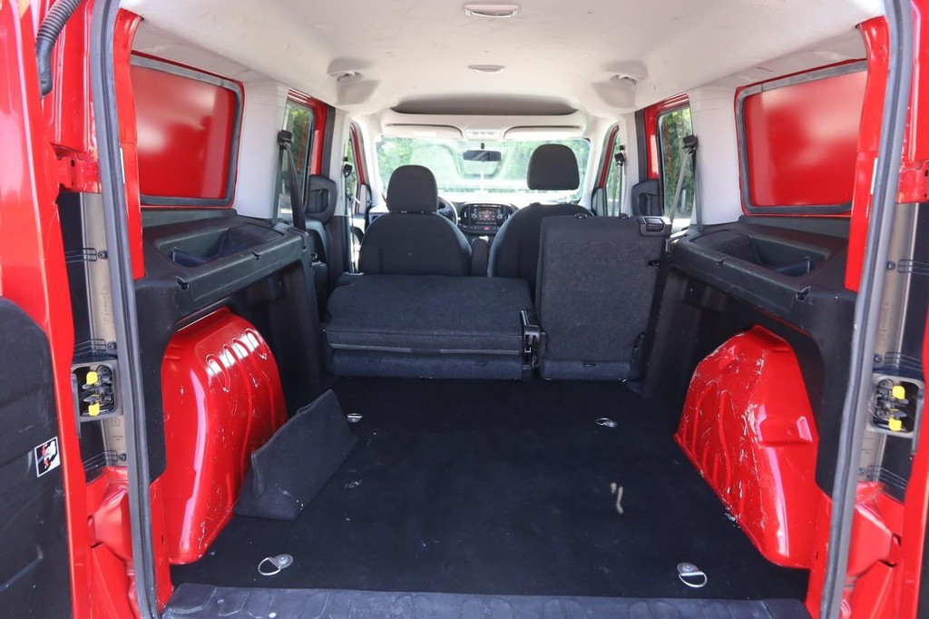 Ram ProMaster City Wagon Vehicle Full-screen Gallery Image 7