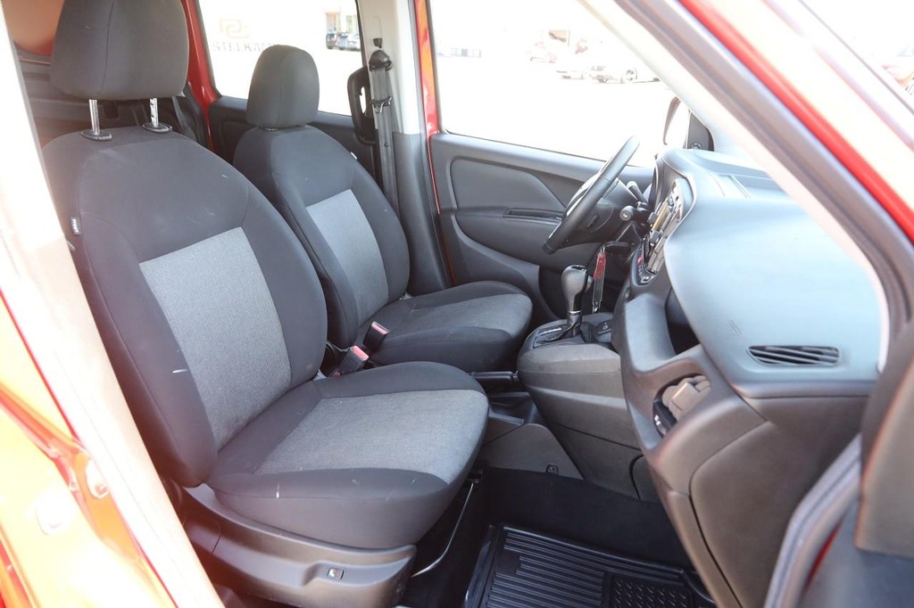Ram ProMaster City Wagon Vehicle Full-screen Gallery Image 25