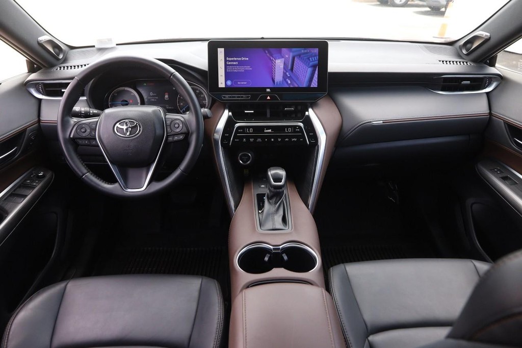 Toyota Venza Vehicle Full-screen Gallery Image 23