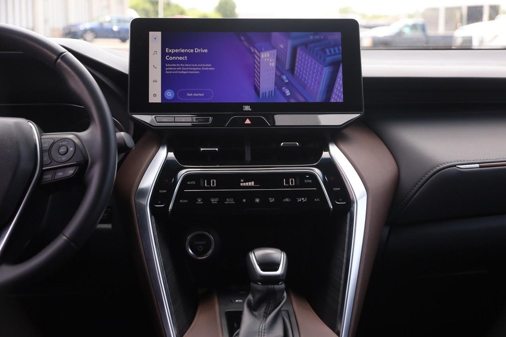 Toyota Venza Vehicle Full-screen Gallery Image 26