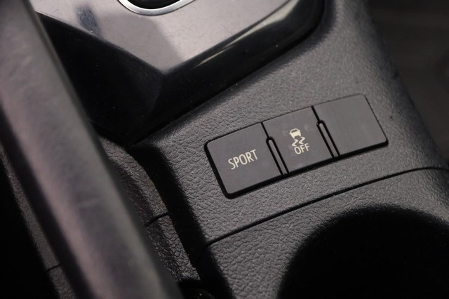 Scion iM Vehicle Image 18