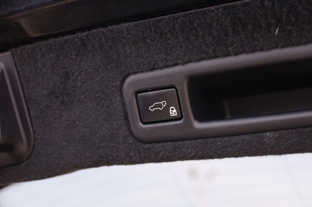 Lexus RX 350 Vehicle Full-screen Gallery Image 8
