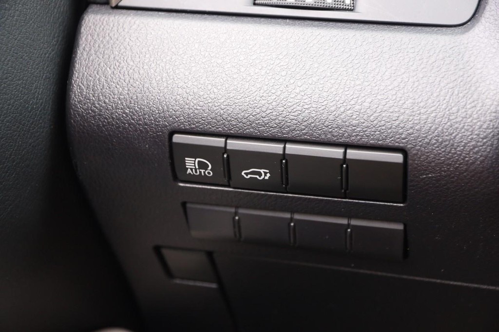 Lexus RX 350 Vehicle Full-screen Gallery Image 23