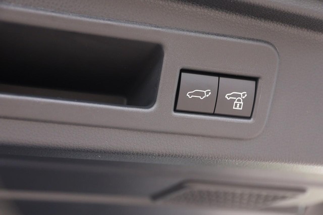 Toyota 4Runner Vehicle Image 08