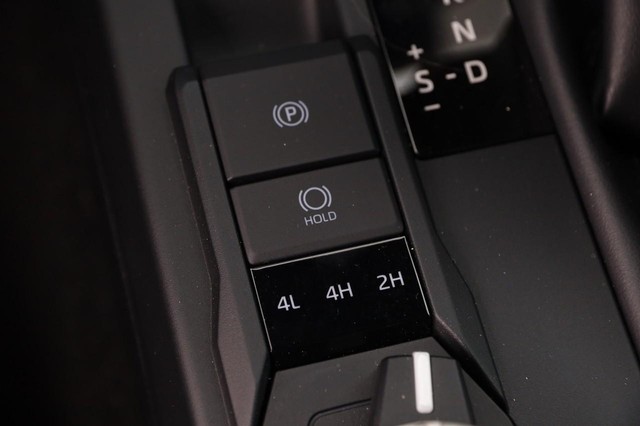 Toyota 4Runner Vehicle Image 23