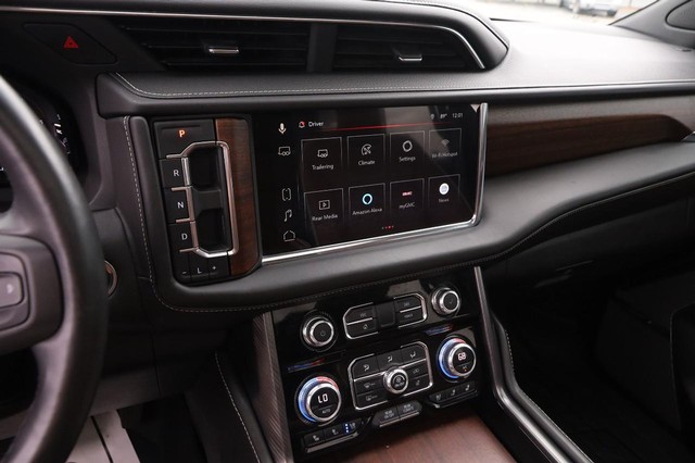 GMC Yukon Vehicle Image 19
