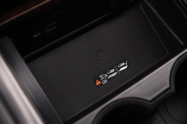 GMC Yukon Vehicle Image 23