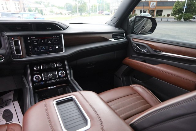 GMC Yukon Vehicle Image 28