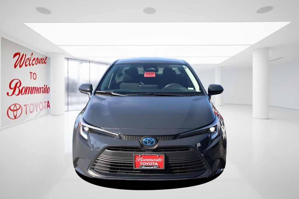 Toyota Corolla Vehicle Full-screen Gallery Image 4