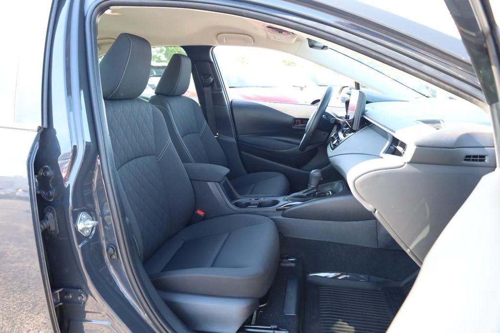 Toyota Corolla Vehicle Full-screen Gallery Image 23