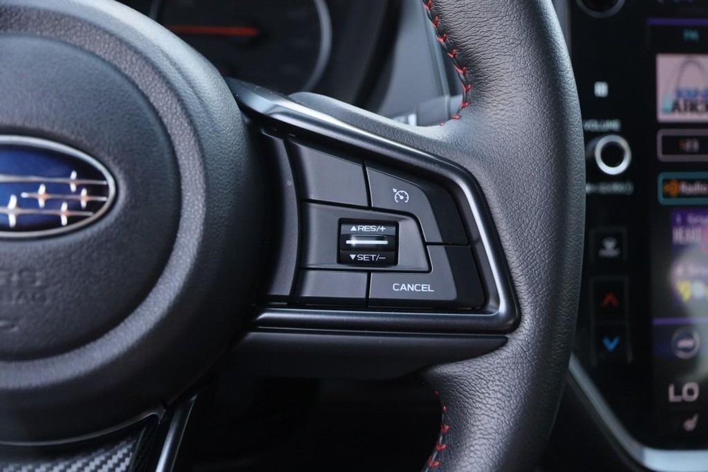 Subaru WRX Vehicle Full-screen Gallery Image 12