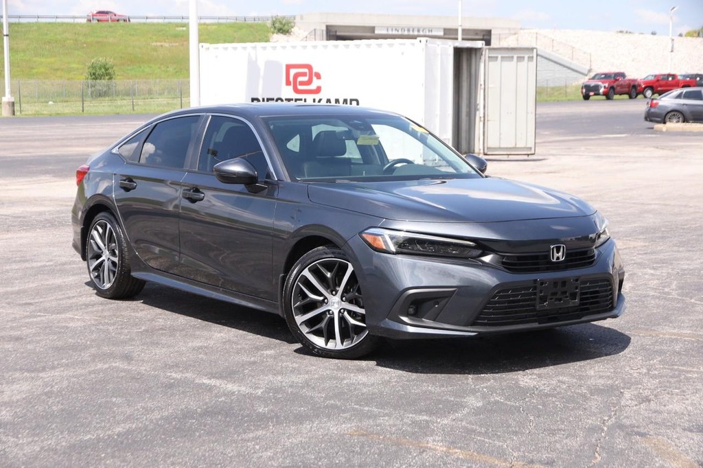 Honda Civic Sedan Vehicle Full-screen Gallery Image 2
