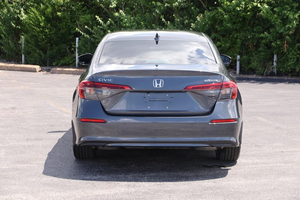 Honda Civic Sedan Vehicle Full-screen Gallery Image 6