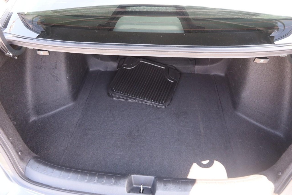 Honda Civic Sedan Vehicle Full-screen Gallery Image 7