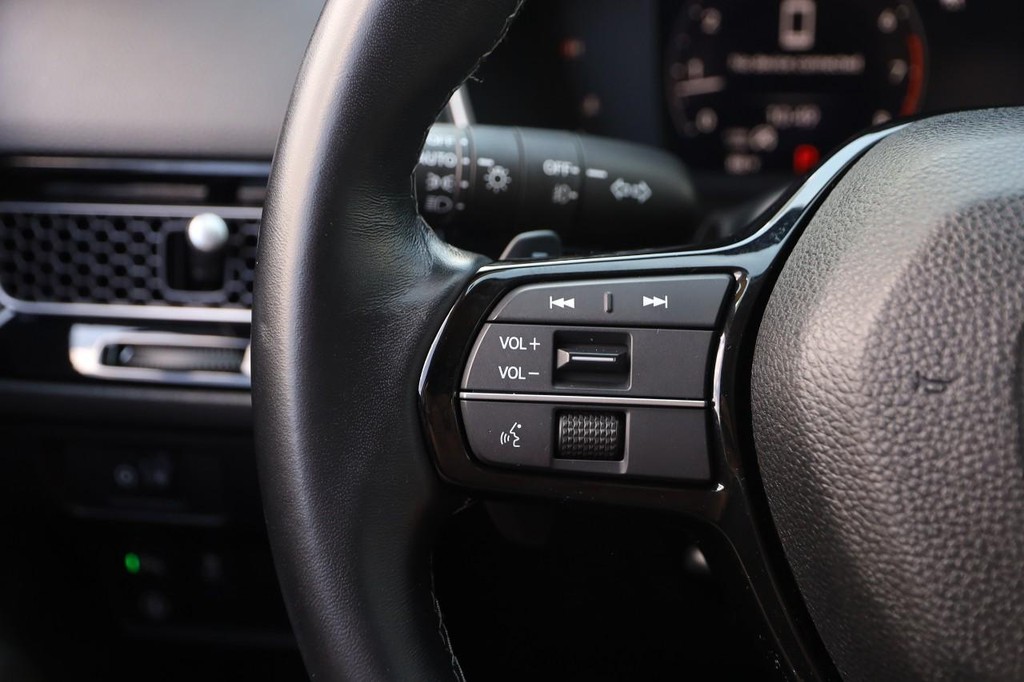 Honda Civic Sedan Vehicle Full-screen Gallery Image 10