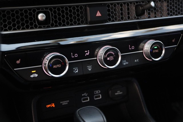 Honda Civic Sedan Vehicle Image 17