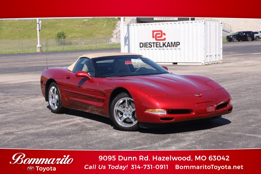 Chevrolet Corvette Vehicle Full-screen Gallery Image 01