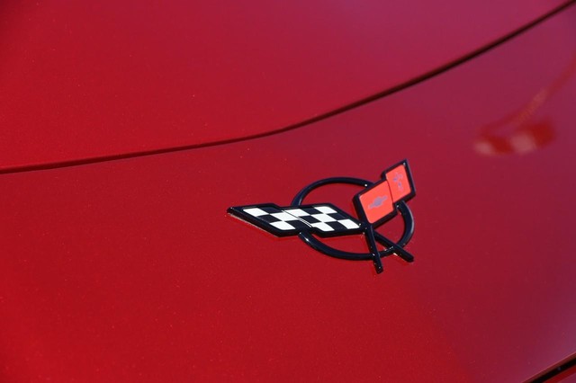 Chevrolet Corvette Vehicle Image 20