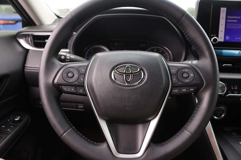 Toyota Venza Vehicle Full-screen Gallery Image 11