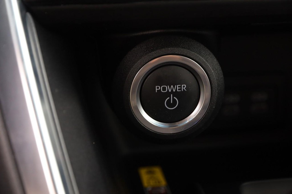 Toyota Venza Vehicle Full-screen Gallery Image 15