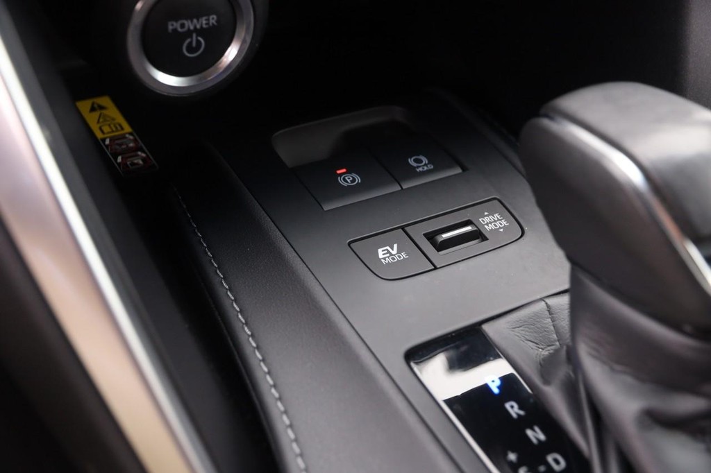 Toyota Venza Vehicle Full-screen Gallery Image 20