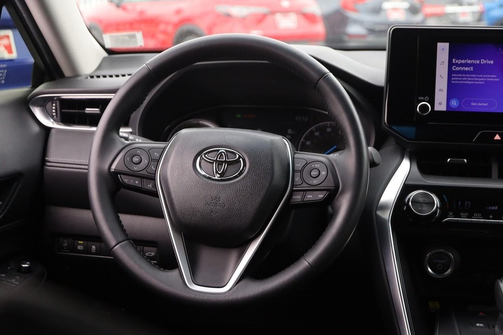 Toyota Venza Vehicle Full-screen Gallery Image 24