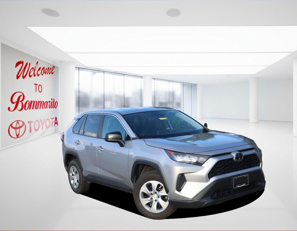 Toyota RAV4 Vehicle Full-screen Gallery Image 2