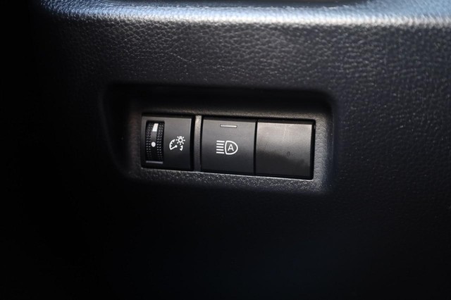 Toyota RAV4 Vehicle Image 18