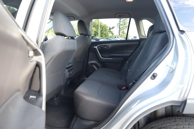 Toyota RAV4 Vehicle Image 19