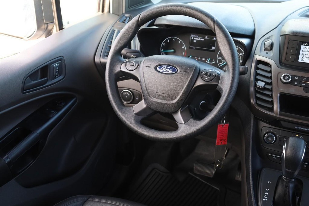 Ford Transit Connect Van Vehicle Full-screen Gallery Image 23
