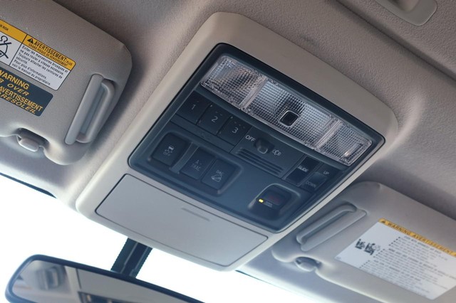 Toyota 4Runner Vehicle Image 19