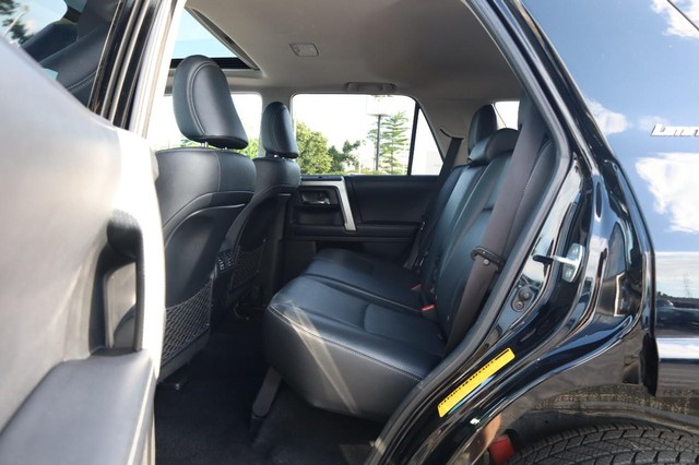 Toyota 4Runner Vehicle Image 22