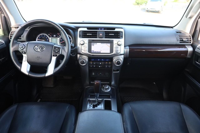 Toyota 4Runner Vehicle Image 24