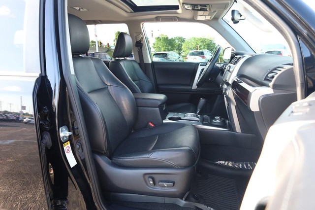 Toyota 4Runner Vehicle Image 26