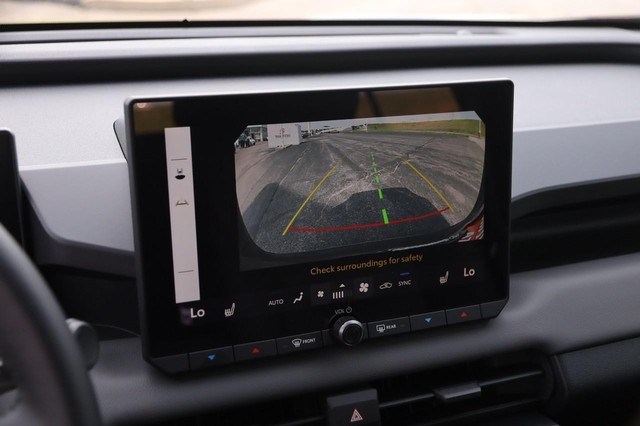 Toyota RAV4 Vehicle Image 16
