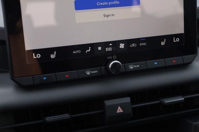 Toyota RAV4 Vehicle Image 17