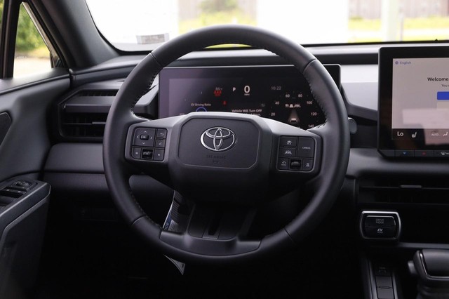 Toyota RAV4 Vehicle Image 24