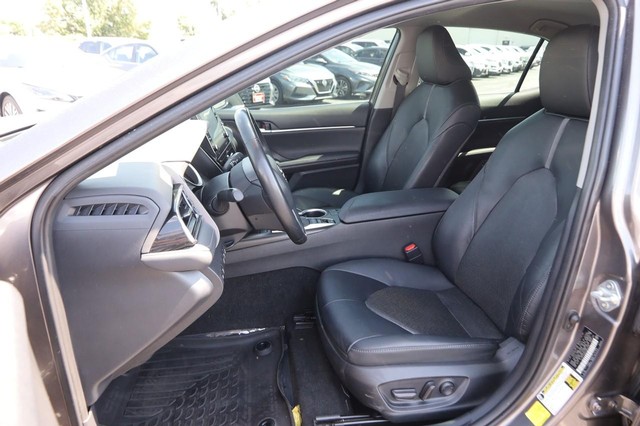 Toyota Camry Vehicle Image 08