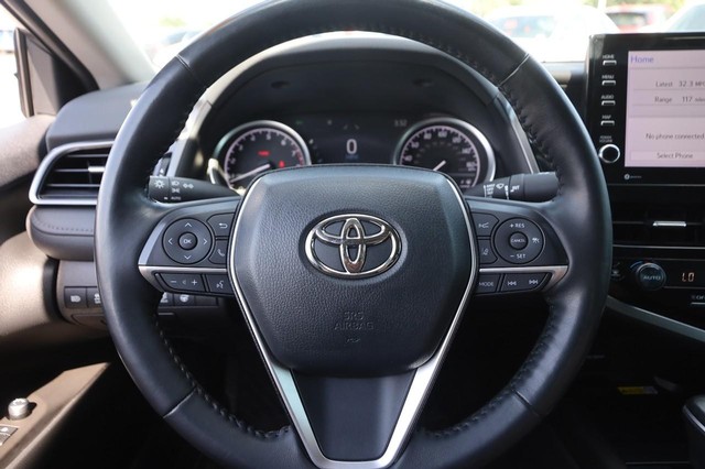 Toyota Camry Vehicle Image 10